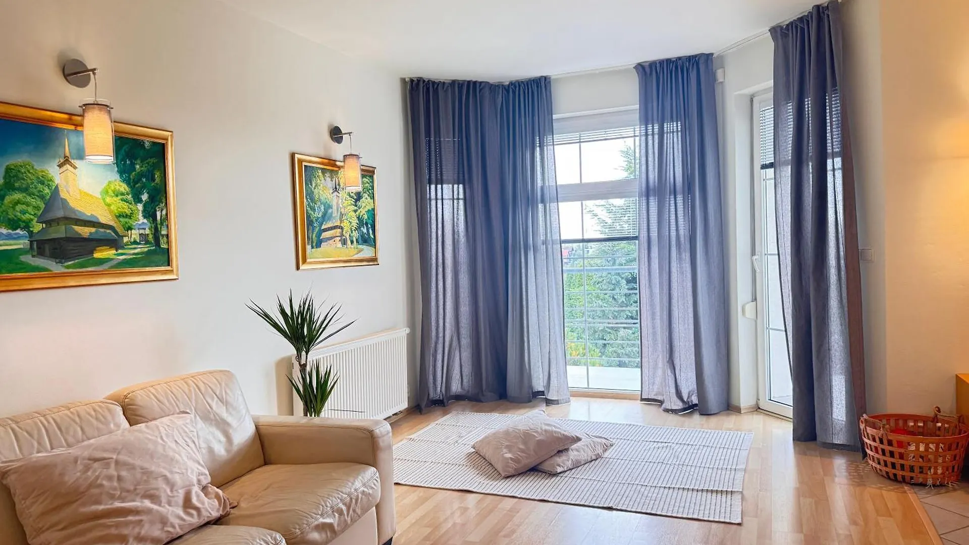 Diamondvilla, 4 Bedroom Apartment, Garden & Spa Prague