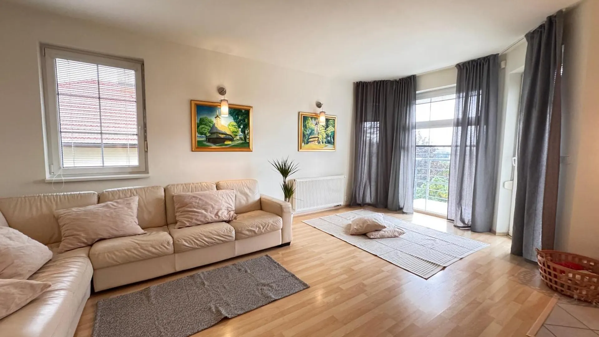 Diamondvilla, 4 Bedroom Apartment, Garden & Spa Prague