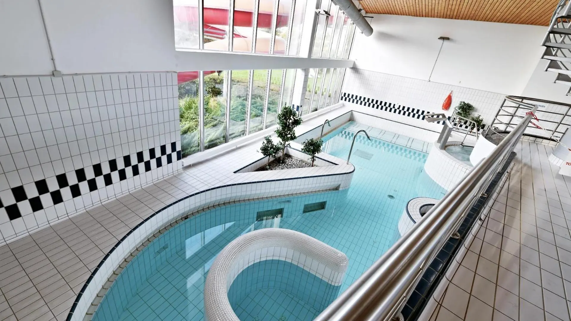 Apartment Diamondvilla, 4 Bedroom Apartment, Garden & Spa Prague Czech Republic