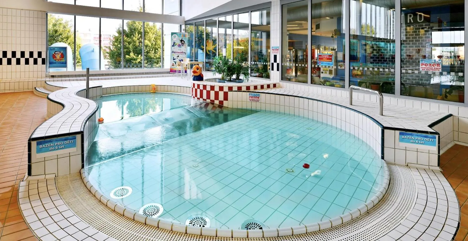 Diamondvilla, 4 Bedroom Apartment, Garden & Spa Prague