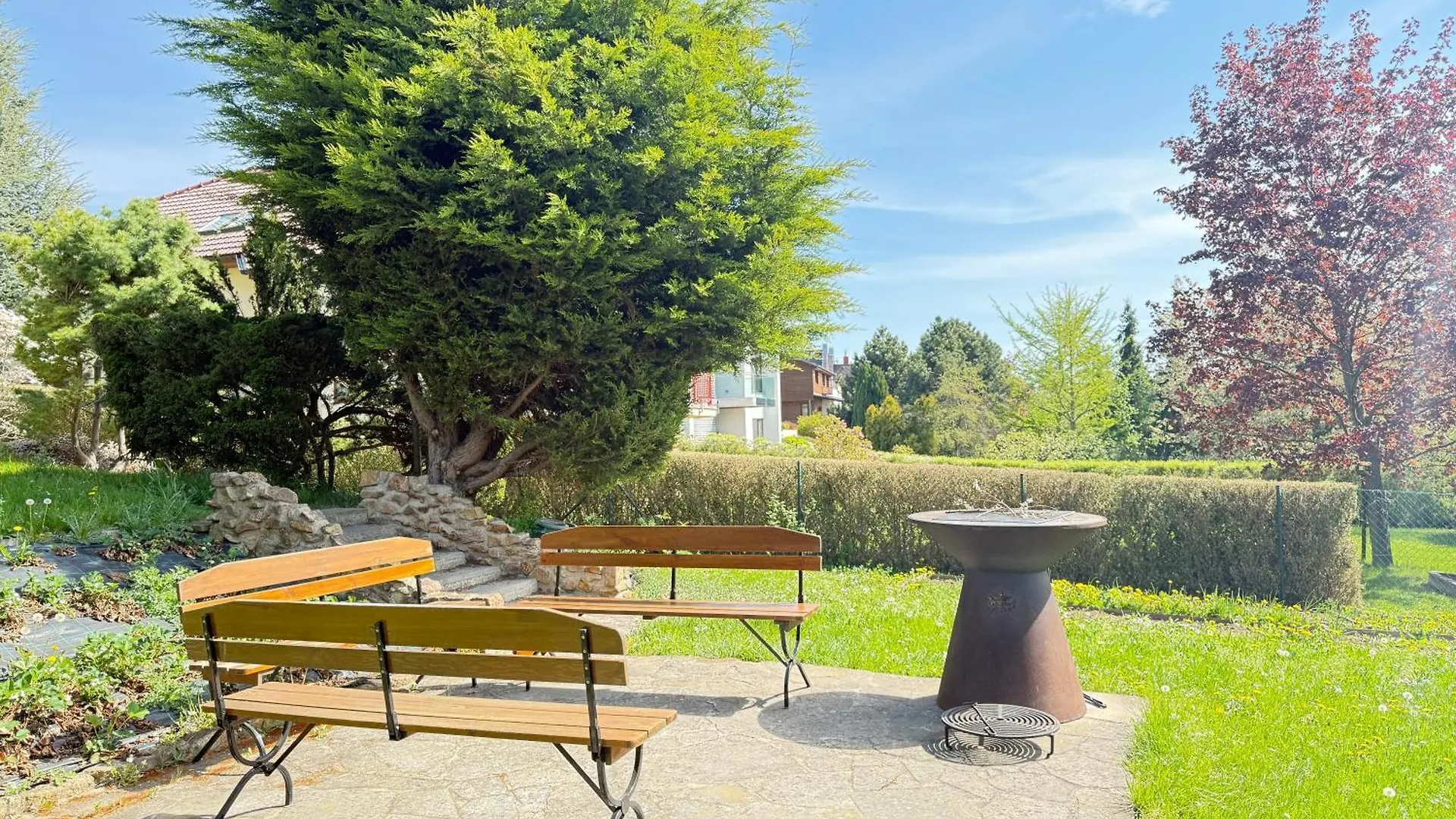 Diamondvilla, 4 Bedroom Apartment, Garden & Spa Prague Czech Republic