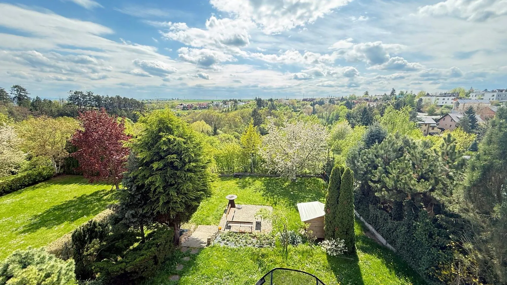 Apartment Diamondvilla, 4 Bedroom Apartment, Garden & Spa Prague Czech Republic