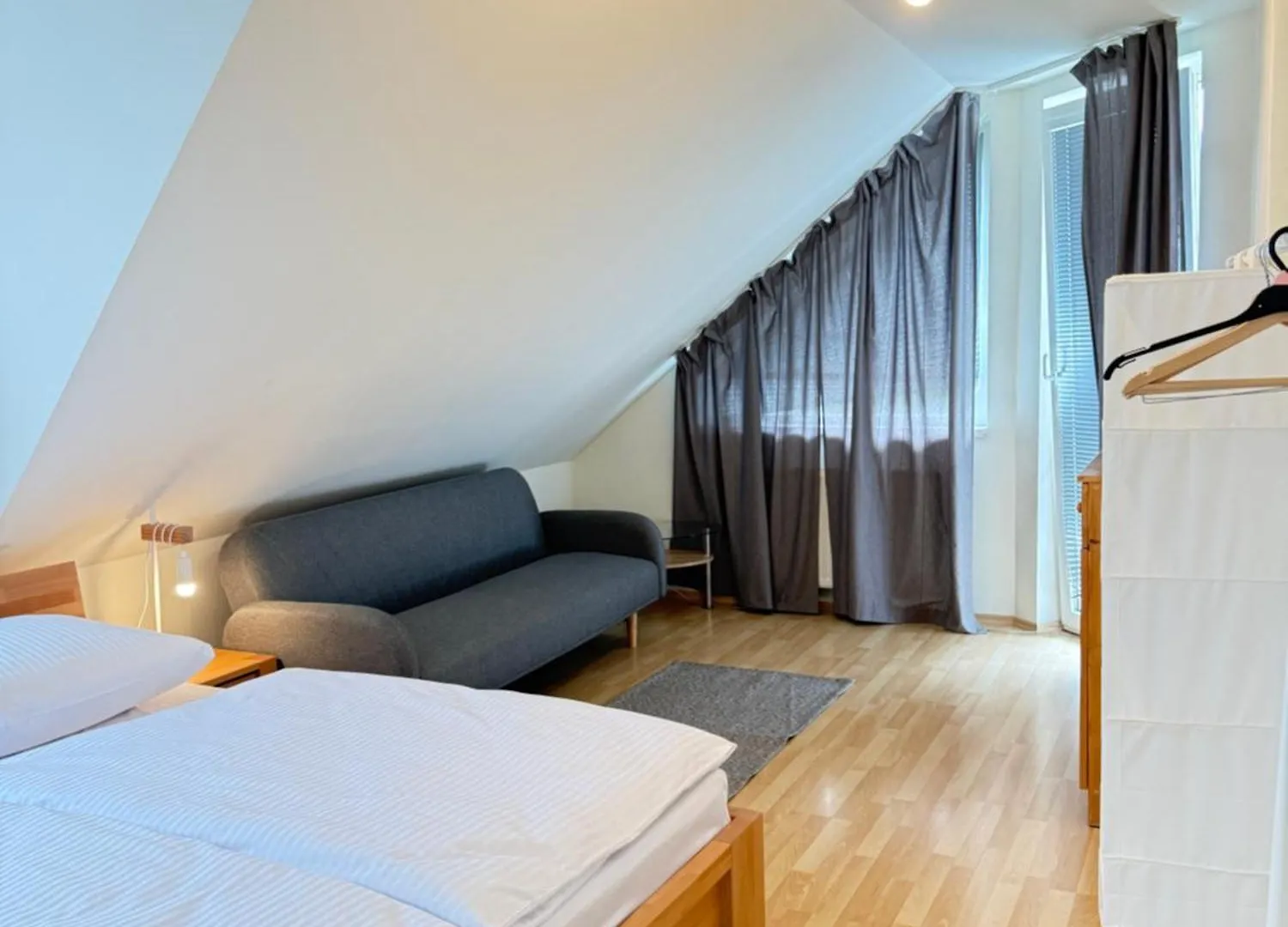 Diamondvilla, 4 Bedroom Apartment, Garden & Spa Prague